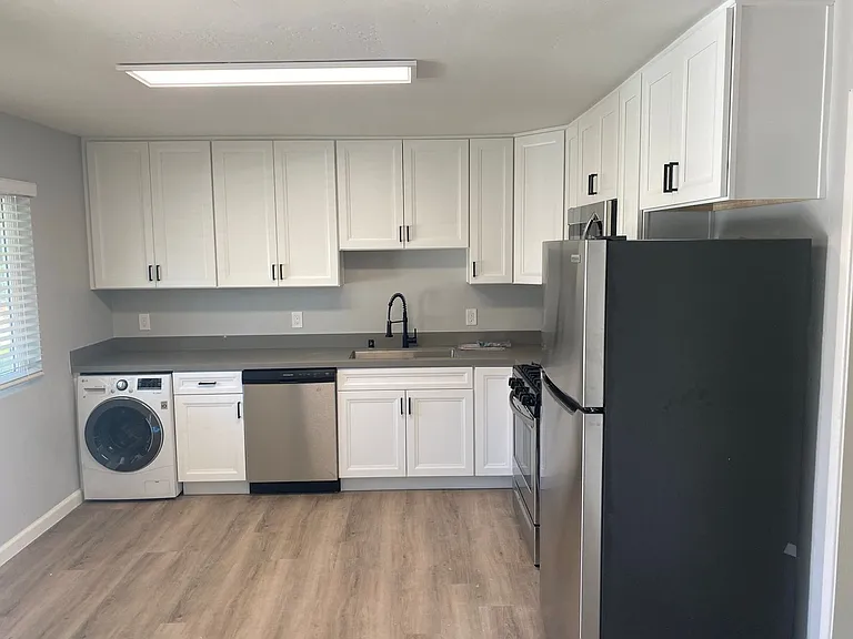 Katz - 945 Pine — Photo 15