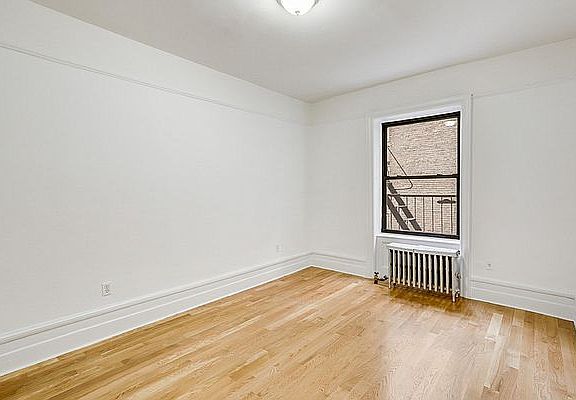 4th image of 395 Fort Washington Ave APT 7