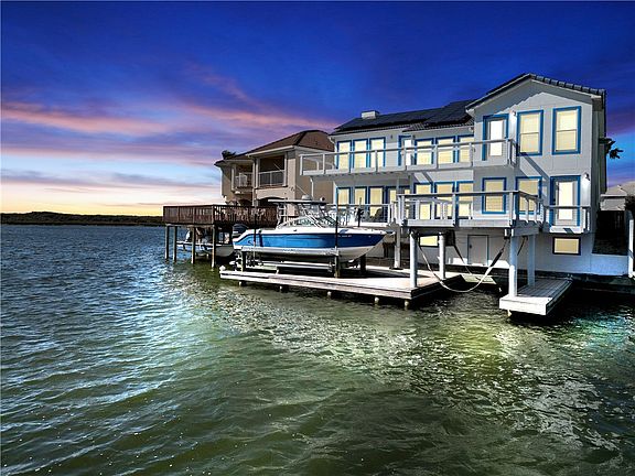 2nd image of 15346 Cartagena Ct