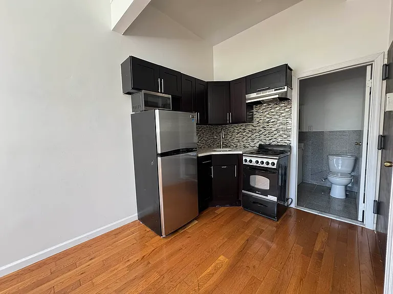 259 W 121st St #4B — Photo 4