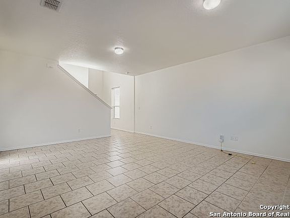 4th image of 10331 Castello