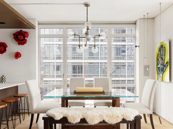 22 North 6th Street image 3 of 17