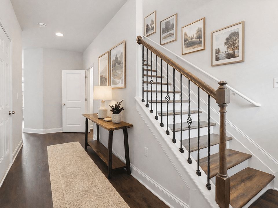 The Entryway to the MacLand Layout