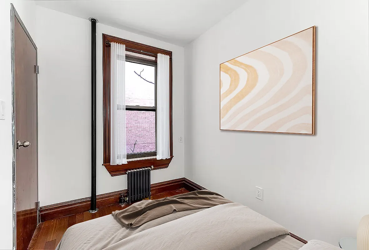 1392 Madison Avenue — Photo 4