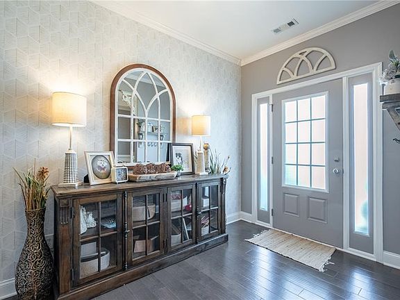4th image of 100 Brasstown Dr