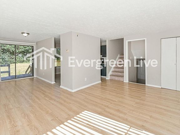 4th image of 3437 Centerville Ln