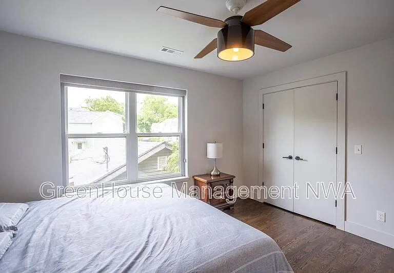 808 S Locust Ave #808LOC — Photo 22