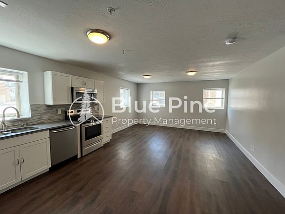 3rd image of 1420 E 17th St #1