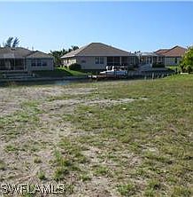 5th image of 4106 SW 27th Ave