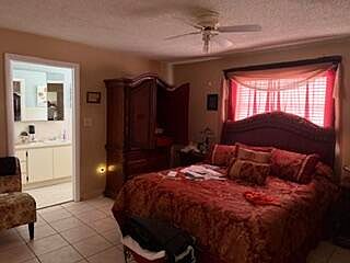 3rd image of 3582 W 2ND Avenue
