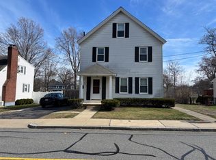 135 Mishawum Rd #135, Woburn, MA 01801