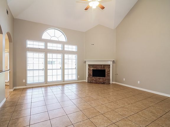 2nd image of 102 Hartley Ln