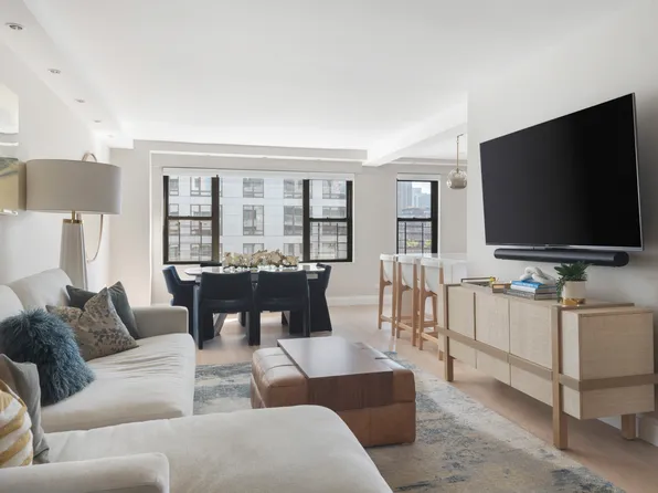 196 East 75th Street image 1 of 12