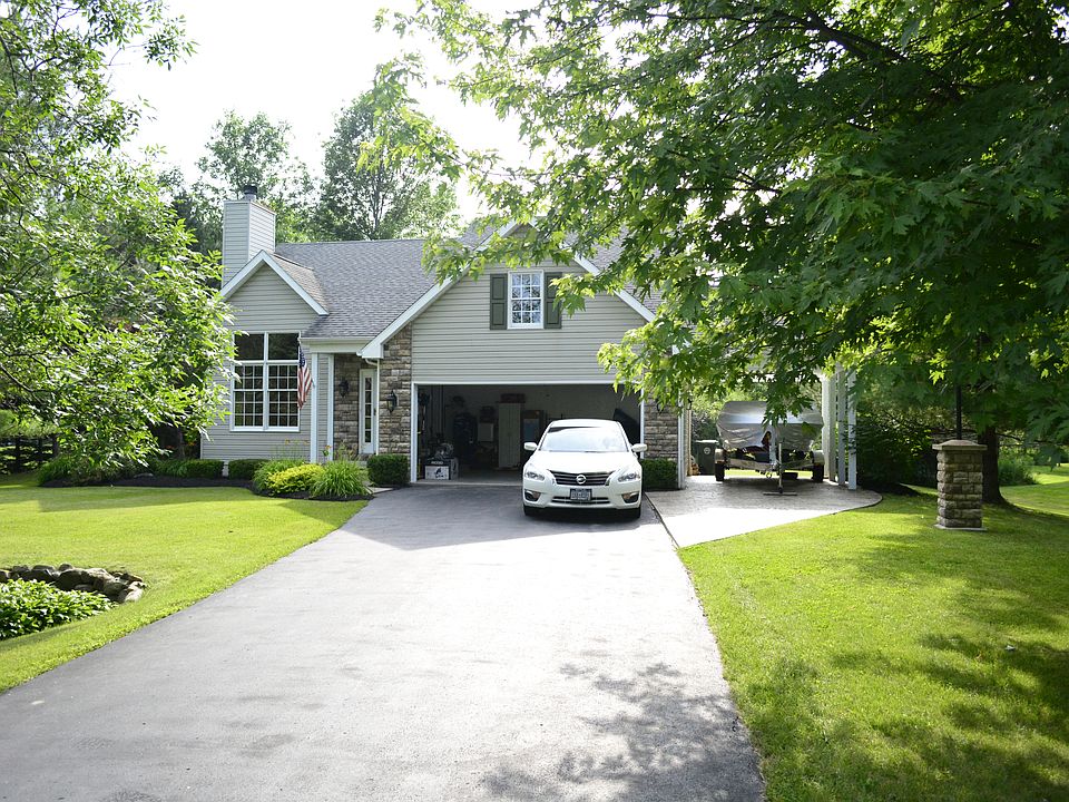 2nd image of 1500 Town Line Rd