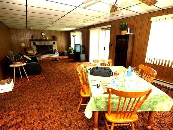 3rd image of 3325 Greencrest Ct