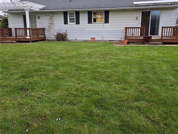 2nd image of 125 Bordeaux Dr