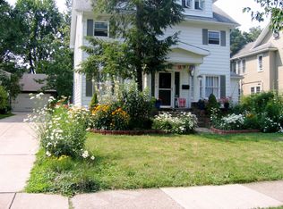 3286 E Fairfax Rd, Cleveland Heights, OH 44118