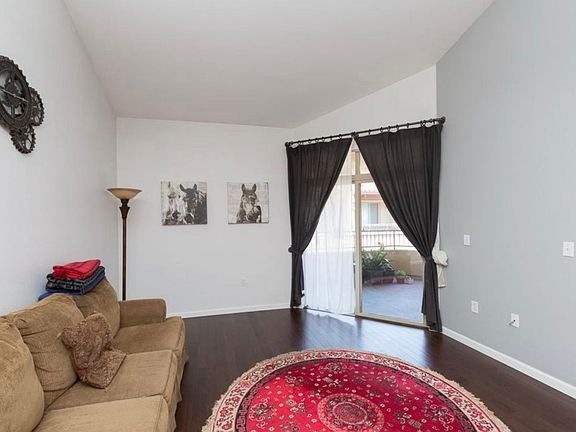 5th image of 1501 Front St Unit 637
