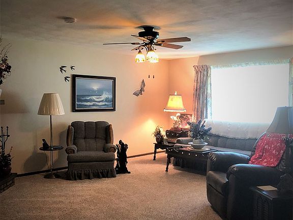 4th image of 1225 Woodland Dr