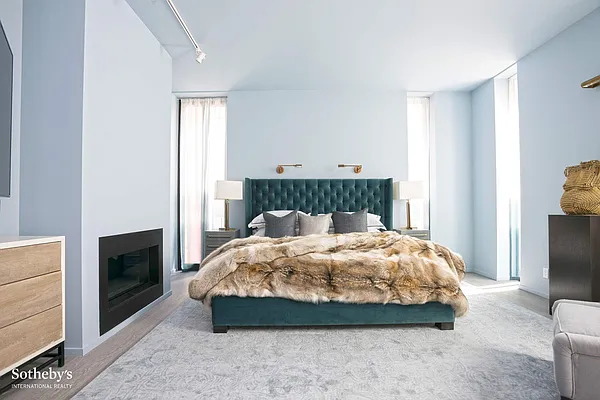 Sold by Sotheby's International Realty | media 7