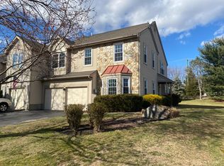 54 Magnolia Dr, Newtown, PA 18940