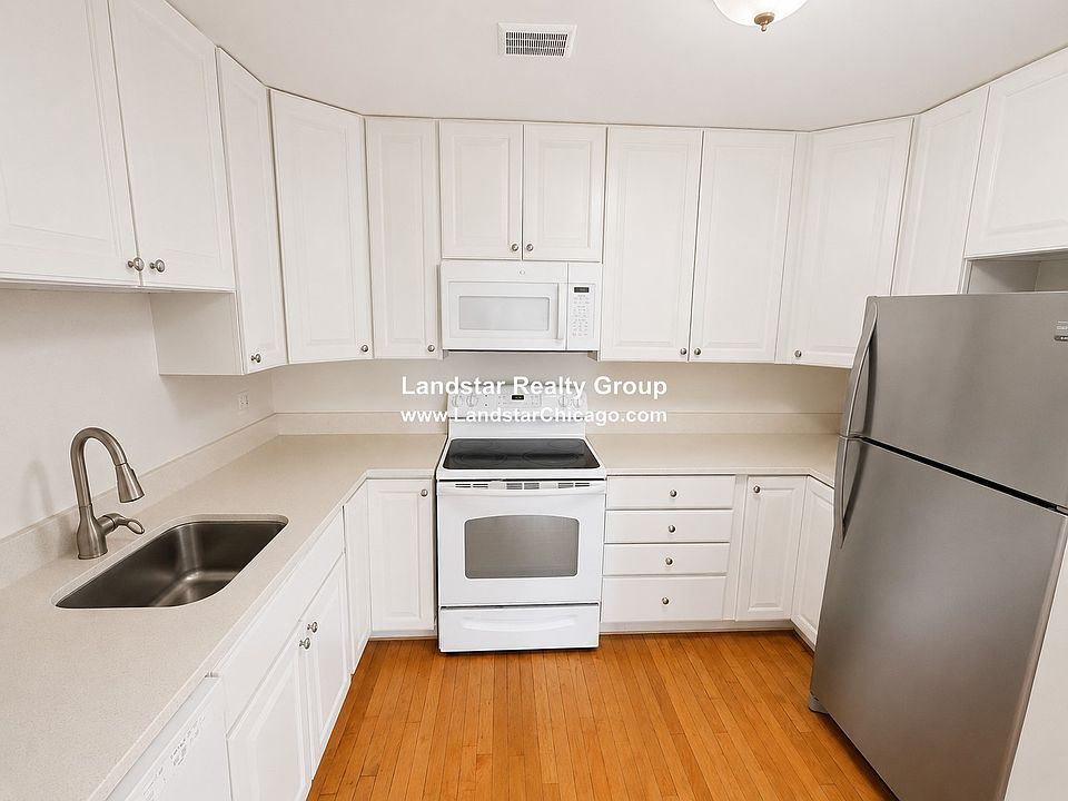 1st image of 1326 Chicago Ave APT 303