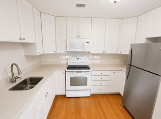 1326 Chicago Ave APT 303, Evanston, IL 60201