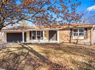619 Twigwood Dr, Ballwin, MO