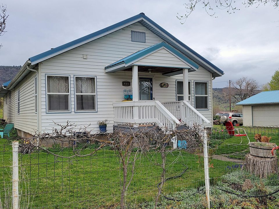 1st image of 298 Main St