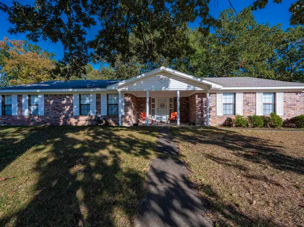1001 Cara Jane Dr, Redfield, AR 72132