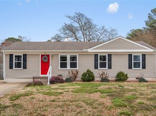 545 Trent Ave, Chesapeake, VA 23323