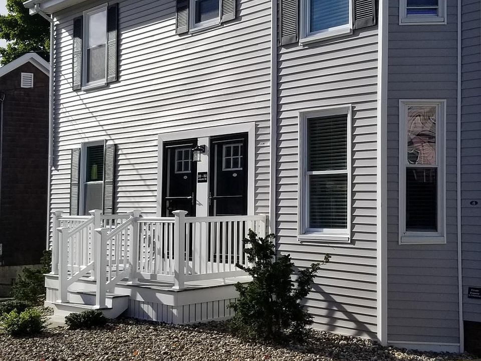 Welcoming front entry, door on right side