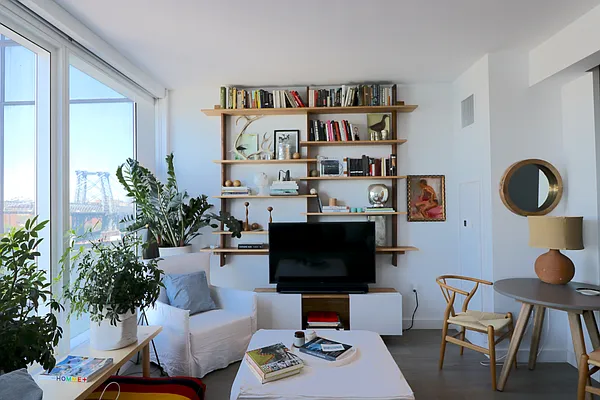 Rented by Compass | media 9