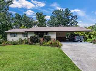 742 Chestnut Grove Rd, Dandridge, TN 37725