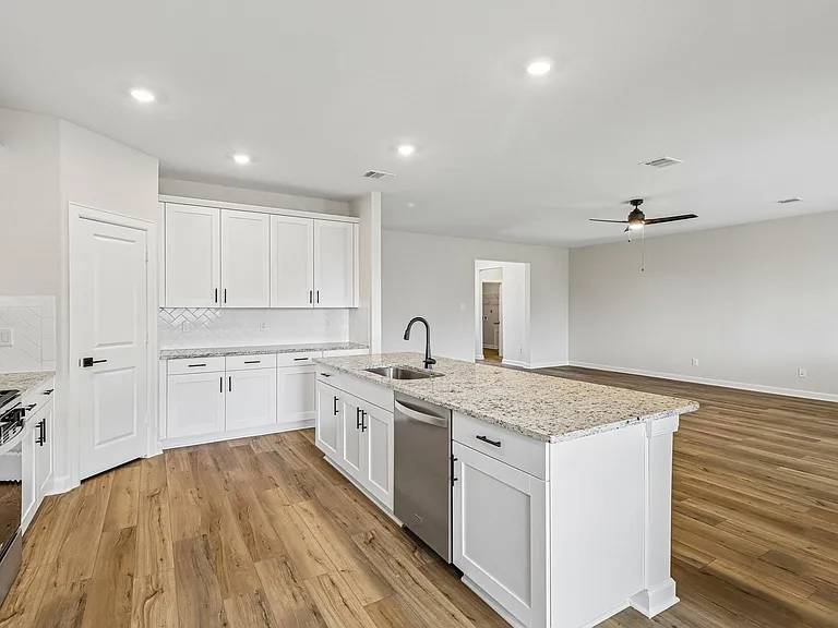 3202 Bolt Rope Dr — Photo 8
