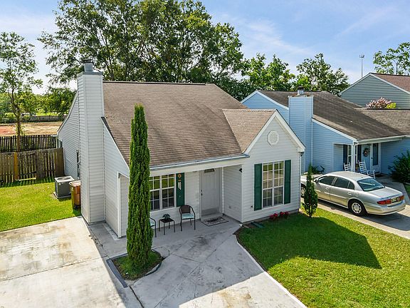4th image of 11043 Windsor Hill Dr