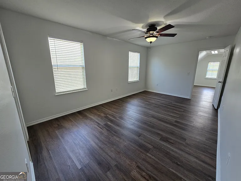 110 Pine Bluff Blvd W — Photo 28