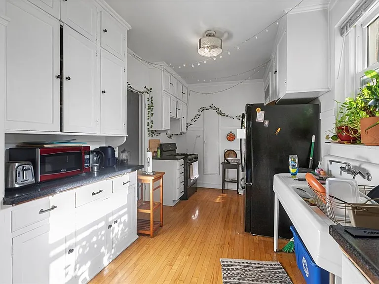 2712 W Logan Blvd #3 — Photo 6