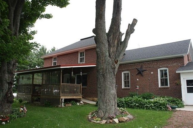 1st image of N2728 Owen Ave