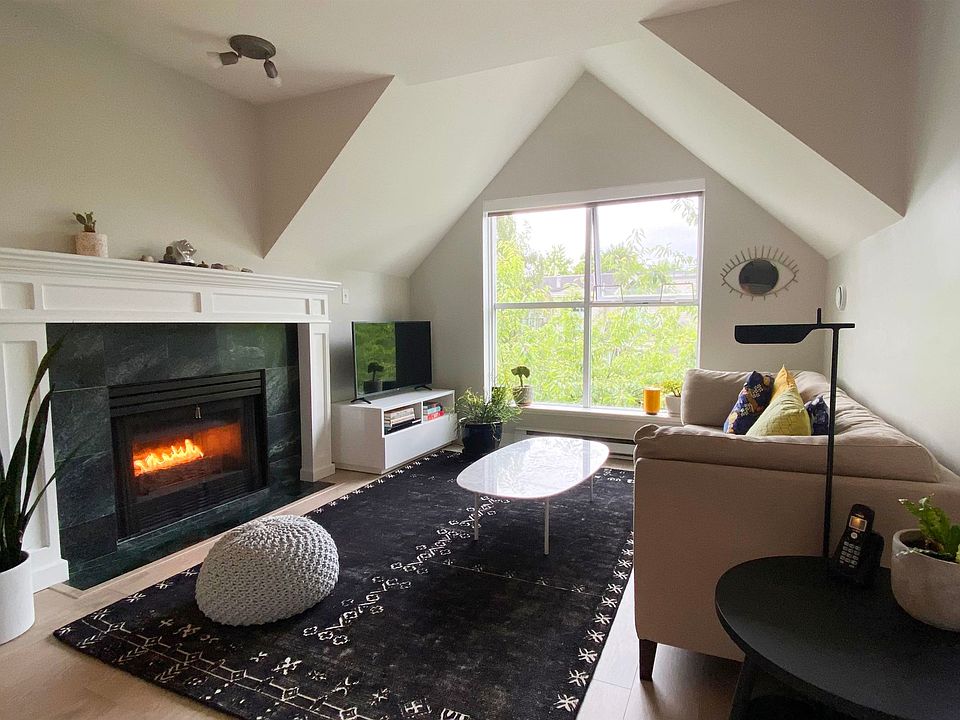 1st image of 3168 Laurel St #Penthouse 3