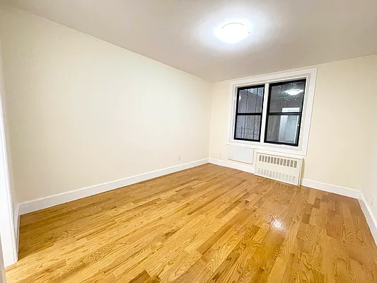 Rented by Bruma Realty LLC | media 12