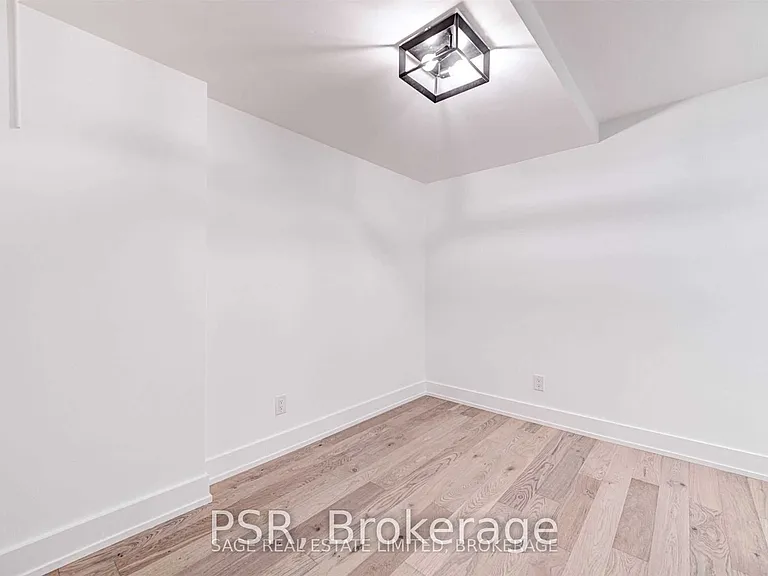 955 Queen St W #117 — Photo 22