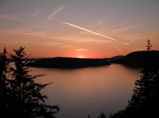 13872 Rosario Rd, Anacortes, WA 98221