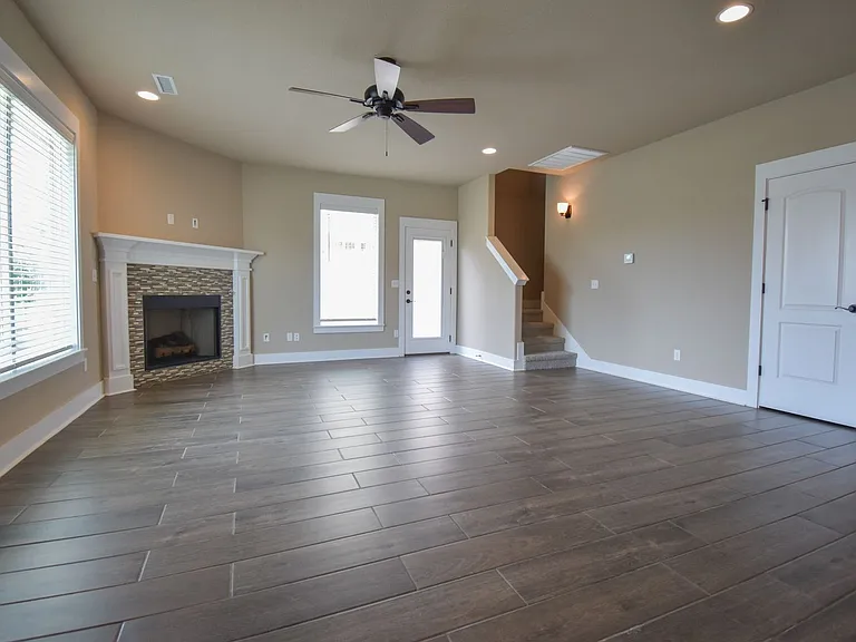 644 N Malbec Rd — Photo 4