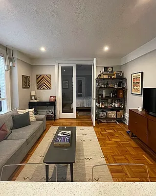 Rented by S&M Associates Realty LLC | media 12