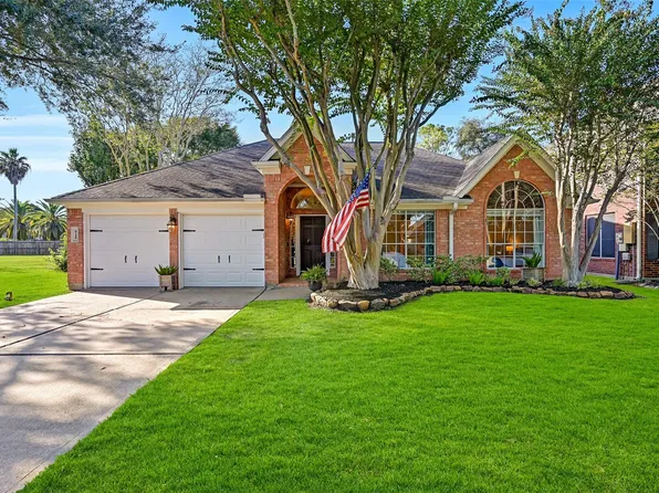 5130 Candlewood Dr, League City, TX 77573