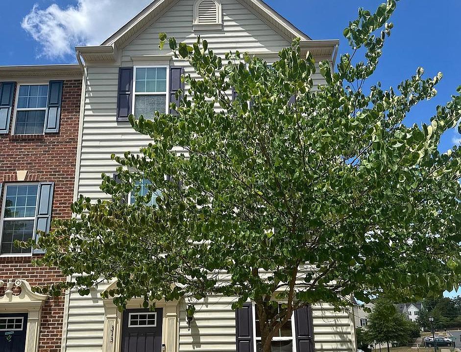1st image of 313 Brenton Rd #40