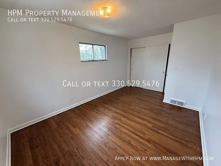 15 W York St — Photo 7