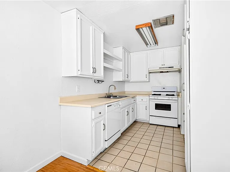 4455 Vista Del Monte Ave — Photo 4
