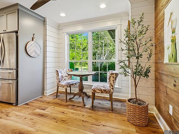 5th image of 6822 Greenmeadow Dr